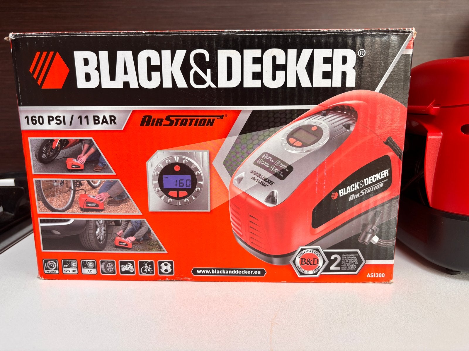 Black & Decker Luchtcompressor, Ophalen of Verzenden, Zo goed als nieuw
