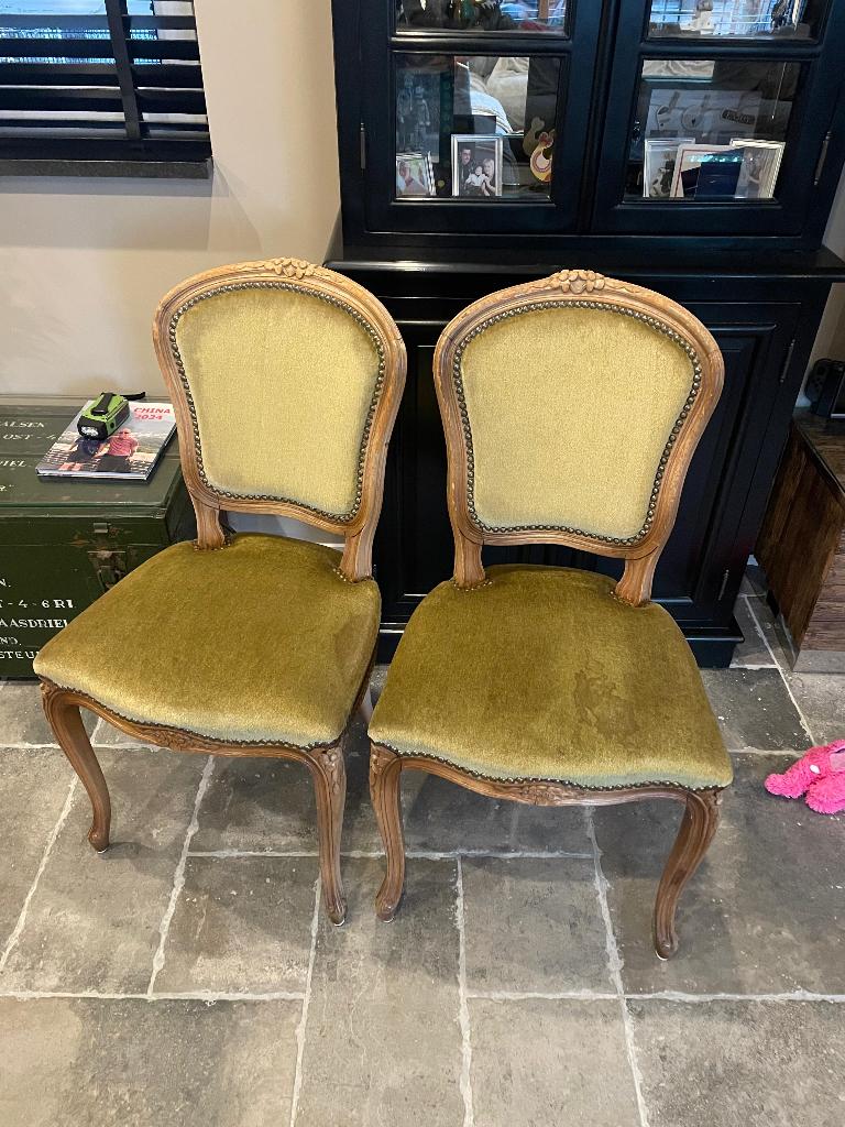 2 antieke stoelen groen met queen ann poten, Antiek en Kunst, Ophalen