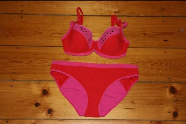 Marlies Dekkers Bikini Set - Roze/Rood (70D/XL), Kleding | Dames, Badmode en Zwemkleding, Ophalen of Verzenden, Zo goed als nieuw