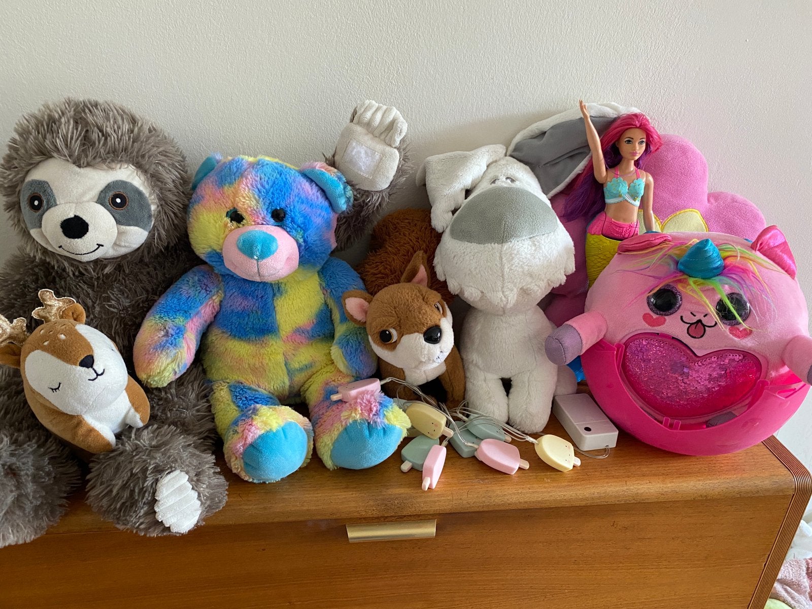 Knuffels barbie Efteling ijs lampjes snoer rainbocorn, Ophalen of Verzenden, Gebruikt, Overige typen