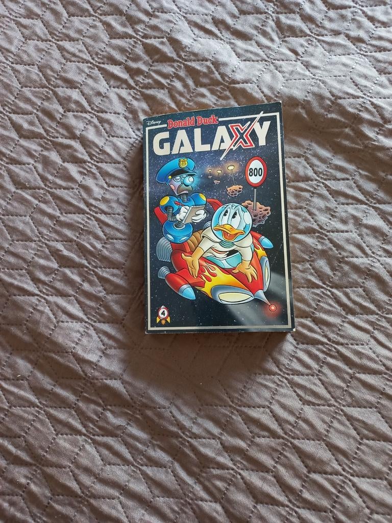 Donald Duck Galaxy - Goede staat, Boeken, Stripboeken, Eén stripboek, Ophalen of Verzenden, Gelezen, Walt Disney