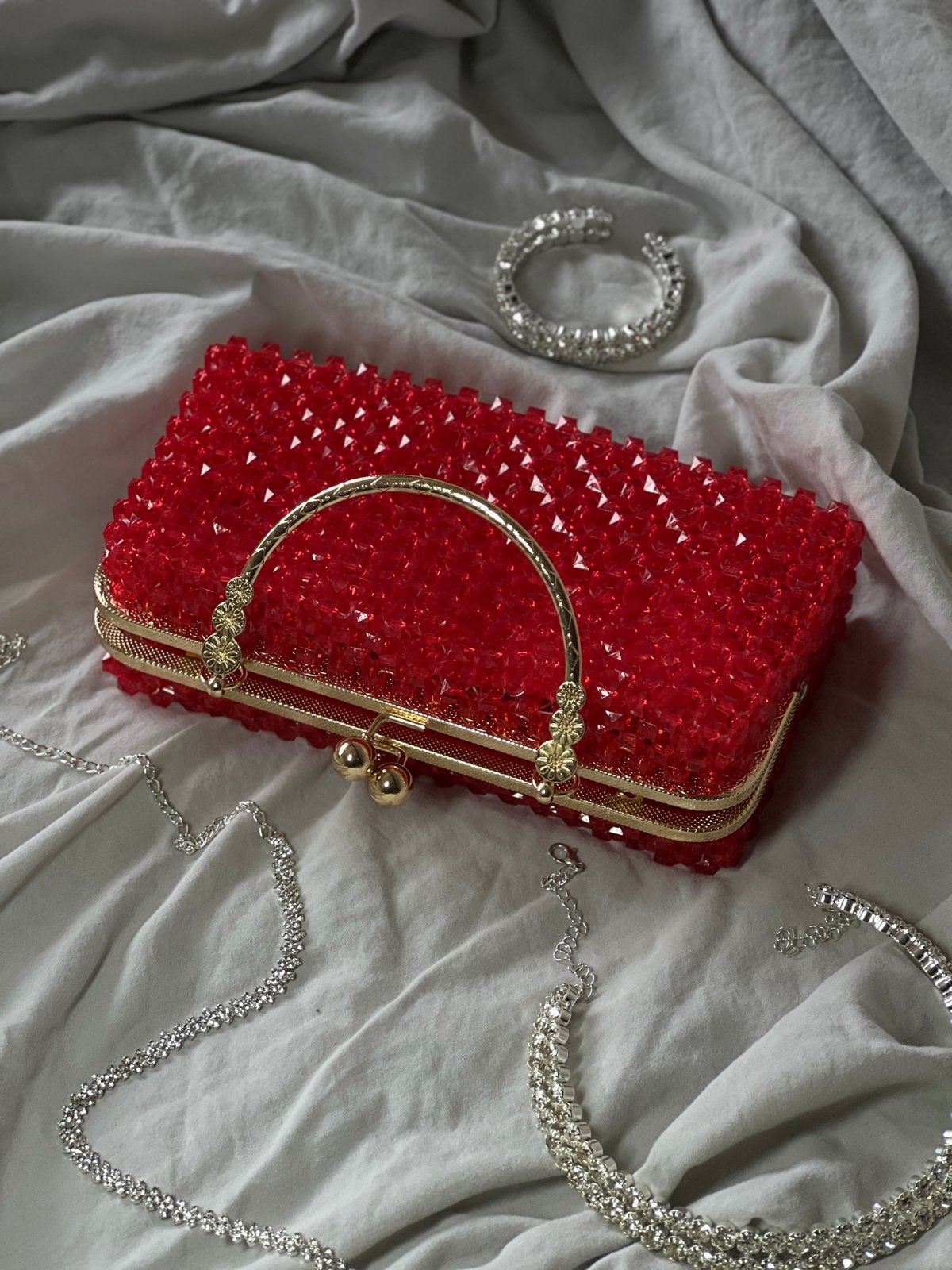 Rode kralen clutch met gouden details, Ophalen of Verzenden, Nieuw, Rood, Avondtasje