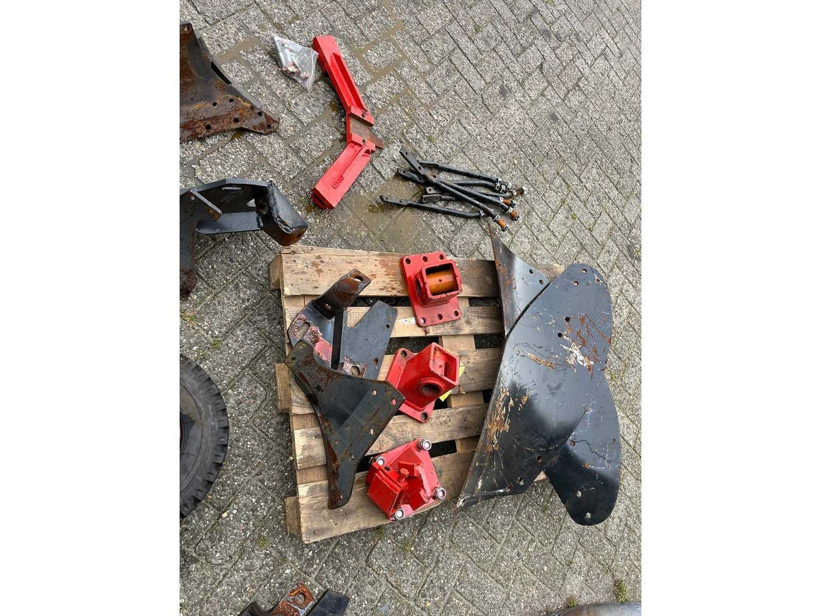 Gregoire - Besson - Ploeg, Overige, Grondbewerking