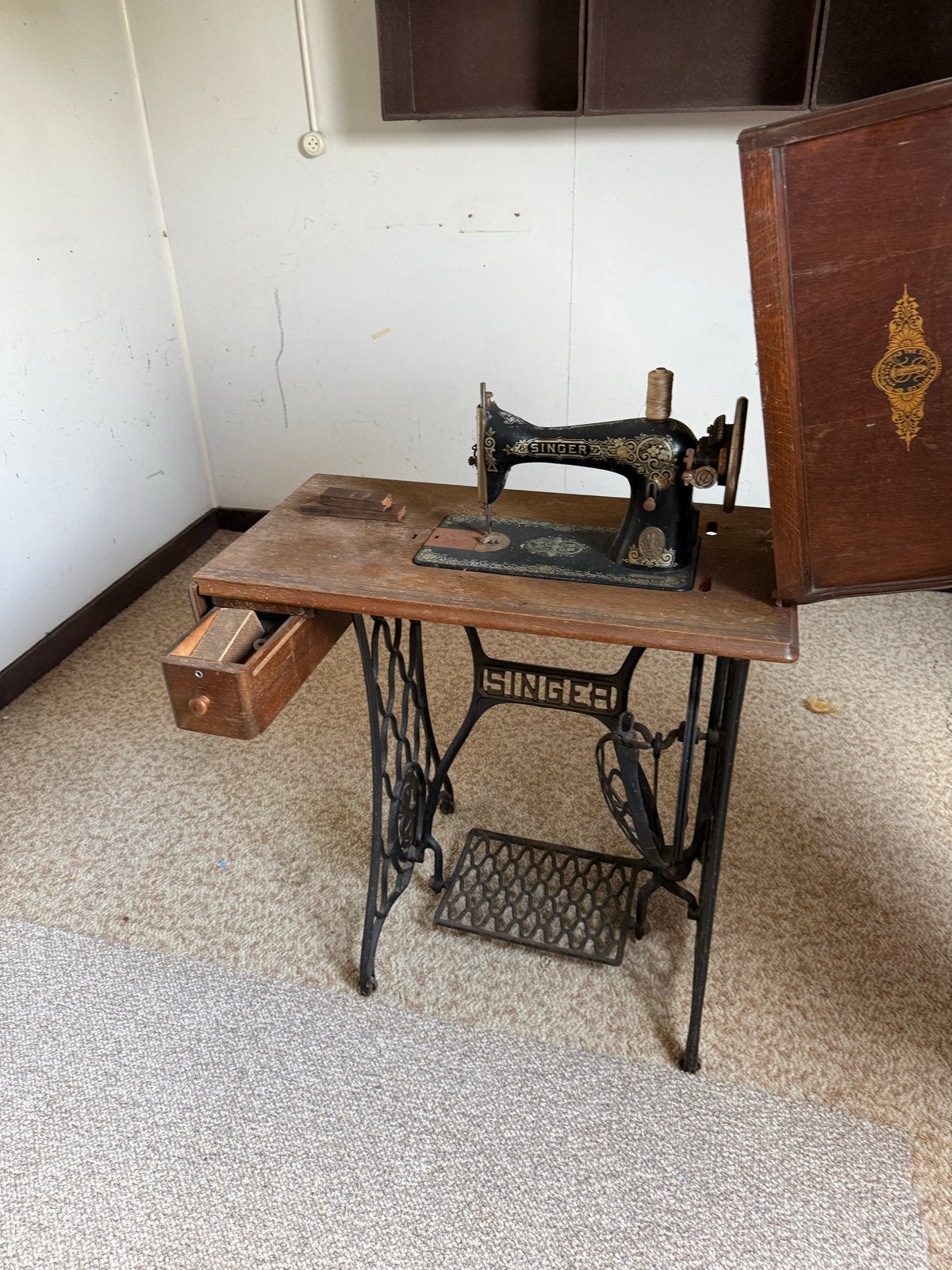 Antieke Singer Naaimachine met Houten Kast, Ophalen of Verzenden