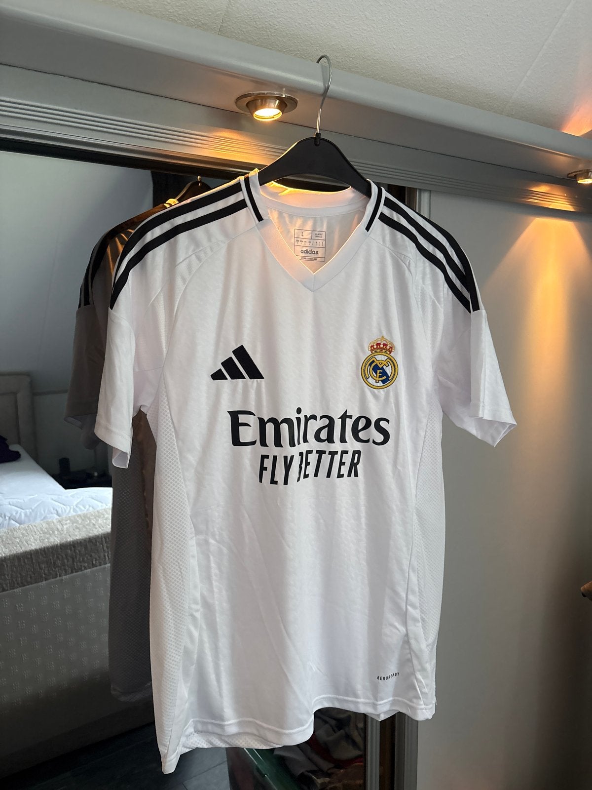 Real Madrid Thuisshirt 2022/2023 Maat L, Maat 52/54 (L), Wit, Ophalen of Verzenden, Zo goed als nieuw