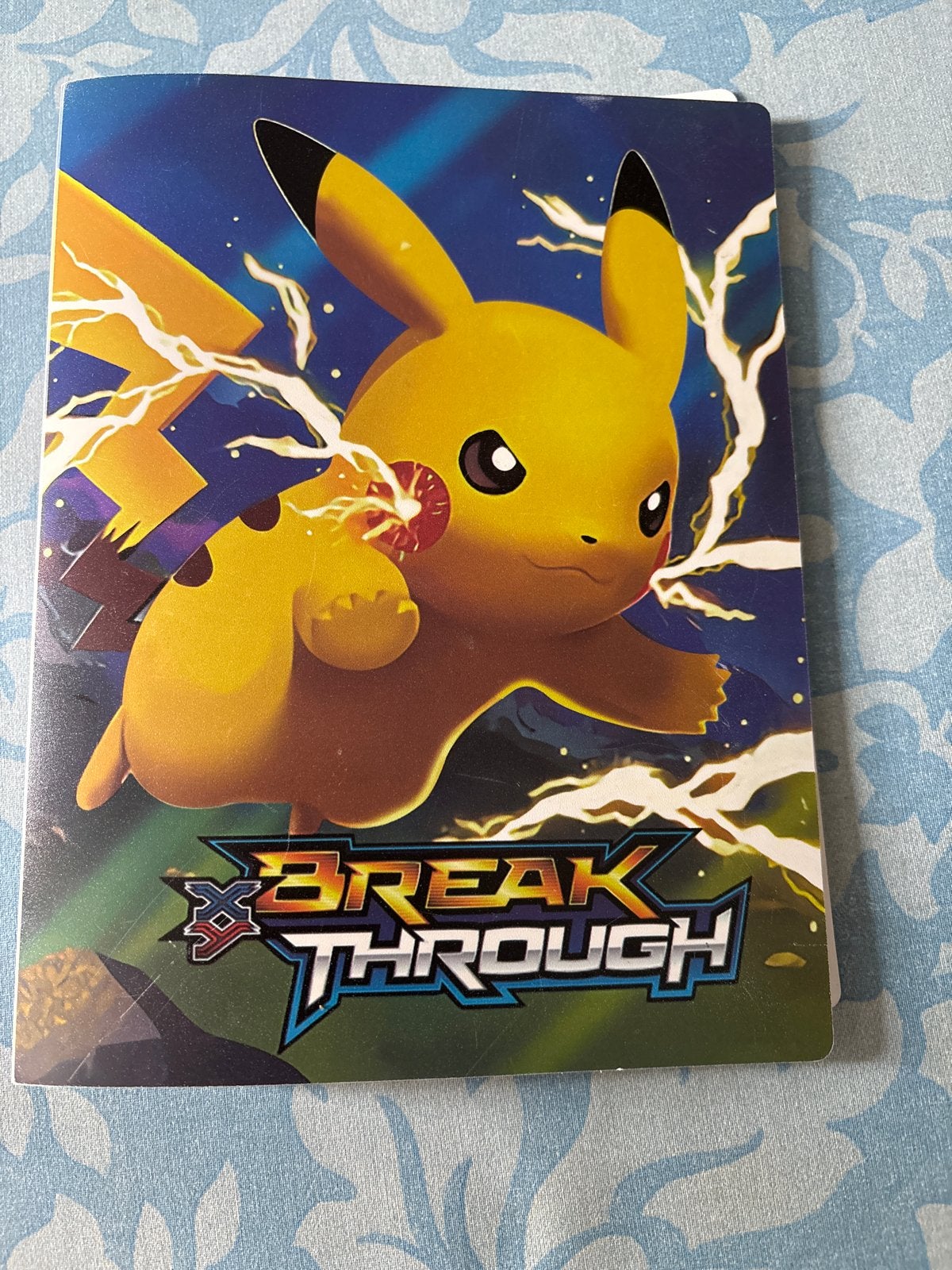 Pokémon TCG: BREAKthrough Pikachu 4-Pocket Portfolio, Ophalen, Gebruikt, Overige typen