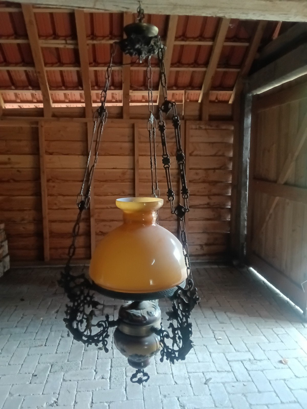 Antieke hanglamp, Ophalen