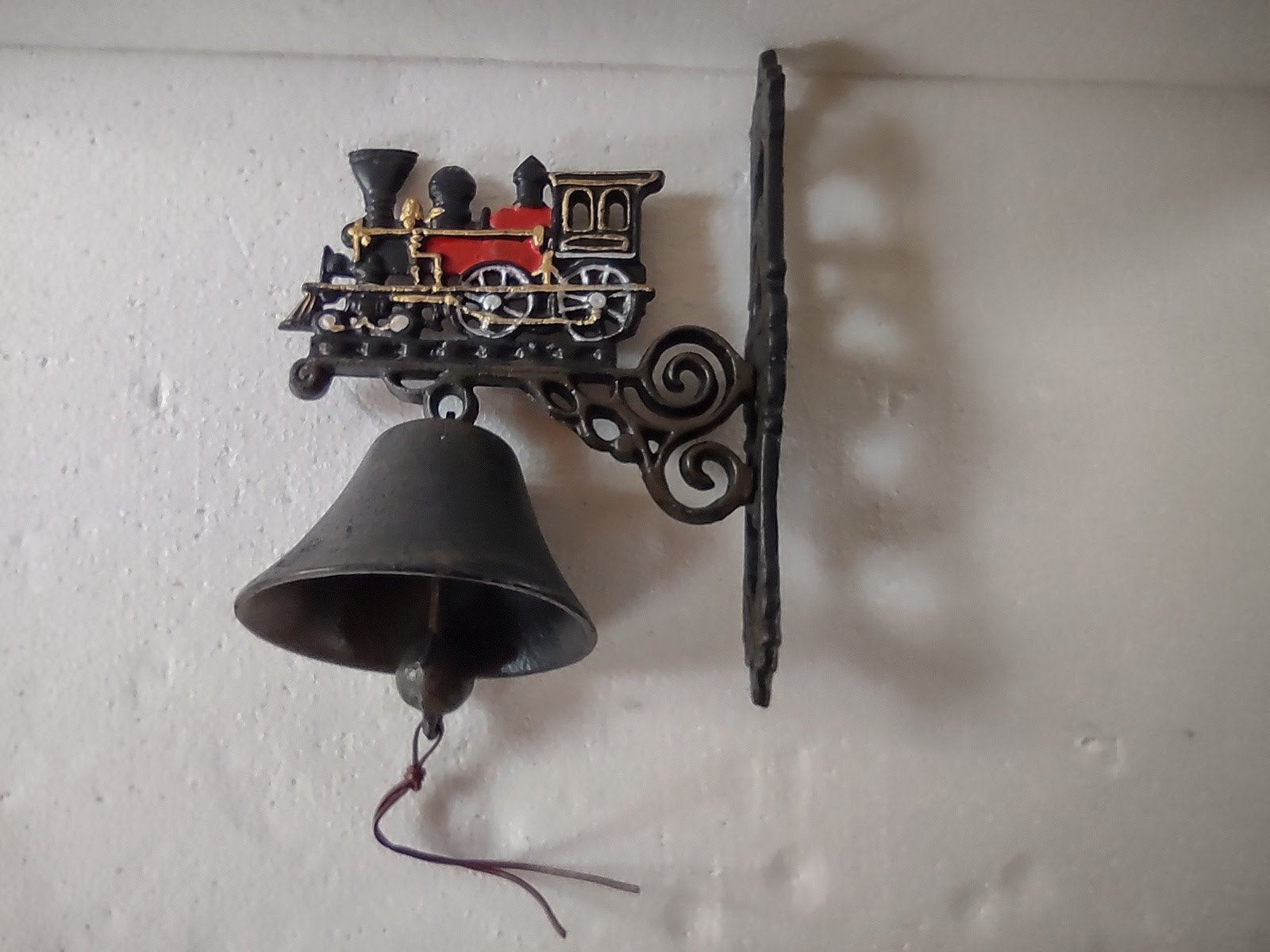 Decoratieve gietijzeren deurbel in locomotiefstijl, Gebruikt, Meerkleurig, Ophalen of Verzenden, Metaal