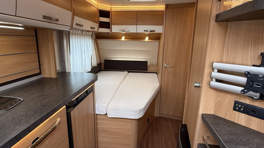 Knaus Sudwind Silver Selection 500 FU bj 2018 tent en luifel, Rondzit, Schokbreker, Bedrijf, Overige typen