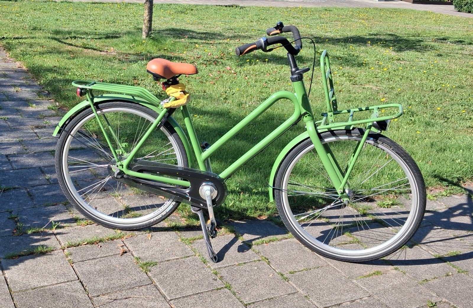Groene stadsfiets postcode loterij  fiets met voordrager, Fietsen en Brommers, Velgrem, Ophalen, Overige merken, 53 tot 56 cm