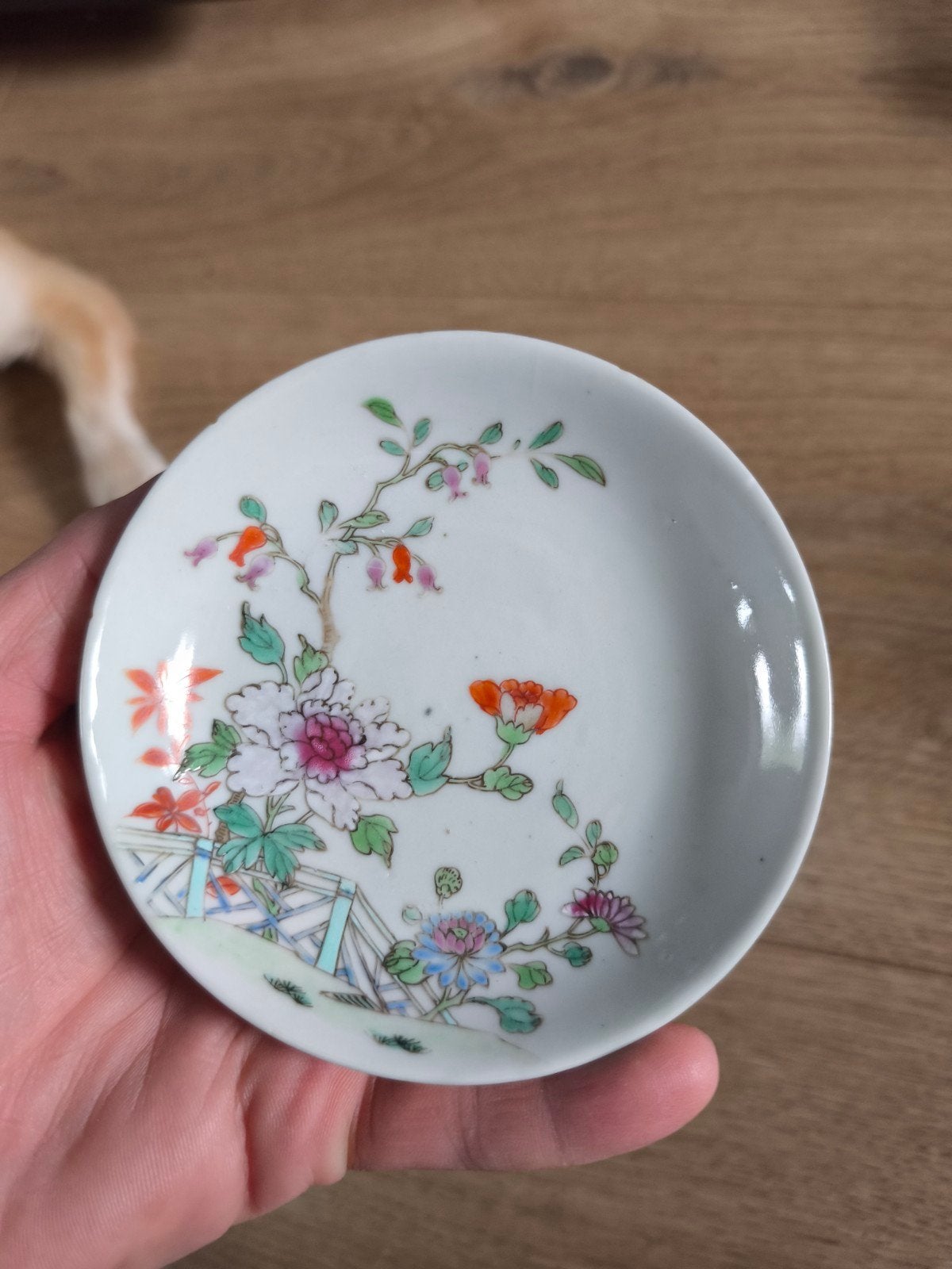Chinees porseleinen schoteltje Yongzheng Famille Rose, Antiek en Kunst, Ophalen of Verzenden