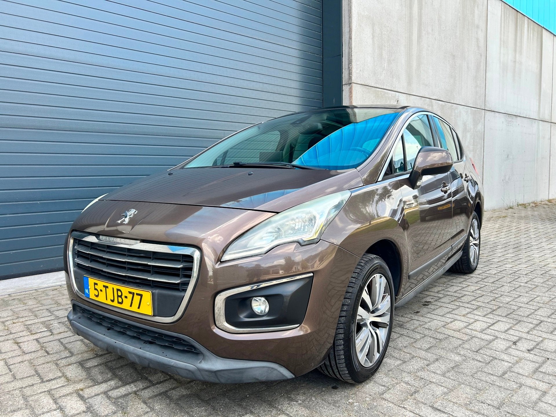 Peugeot 3008 1.6i THP Active AUT PANO NAVI NAP, Auto's, Peugeot, Euro 5, Stof, Gebruikt, Origineel Nederlands