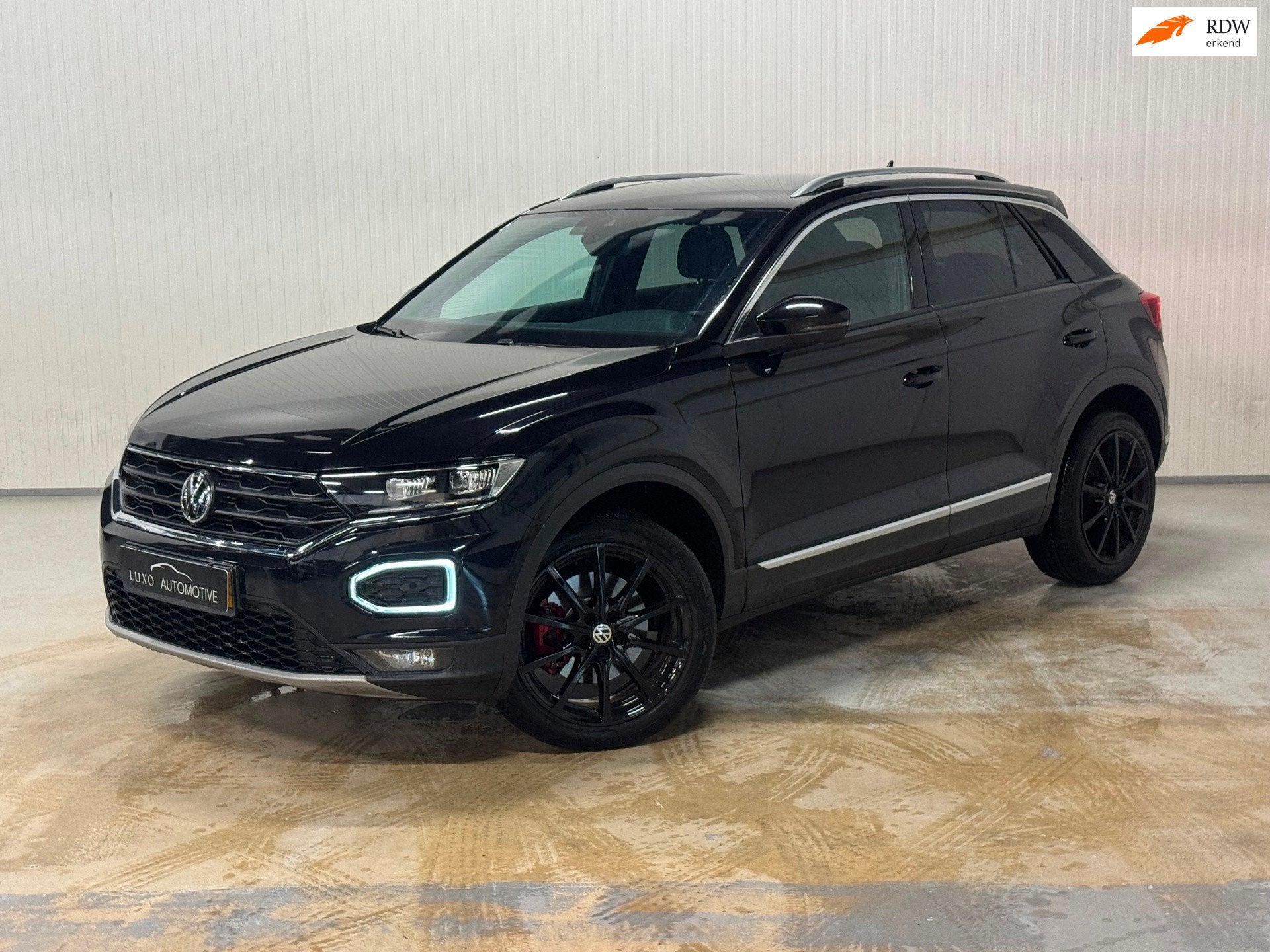 Volkswagen T-Roc 1.5 TSI Sport Business R | VIRTUAL DASH | C, Dealer onderhouden, Euro 6, 4 cilinders, 150 pk