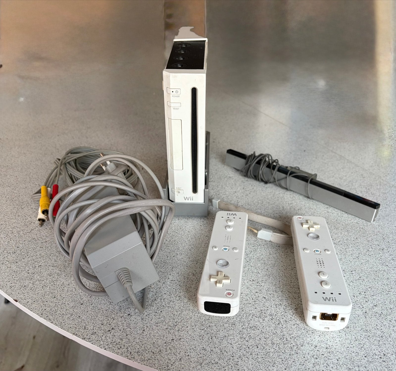 Wii Console met 2 controllers en accessoires (m2450902220 ...