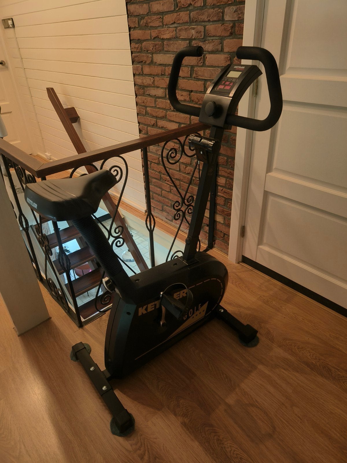 Kettler Hometrainer, Ophalen, Gebruikt, Metaal, Benen