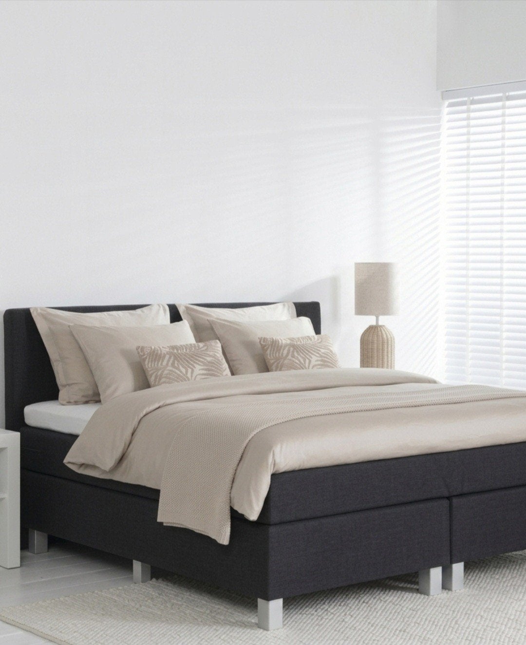 Boxspring bed 2 pers. compleet met traagschuim topper, Ophalen, Zwart, Tweepersoons, Zo goed als nieuw