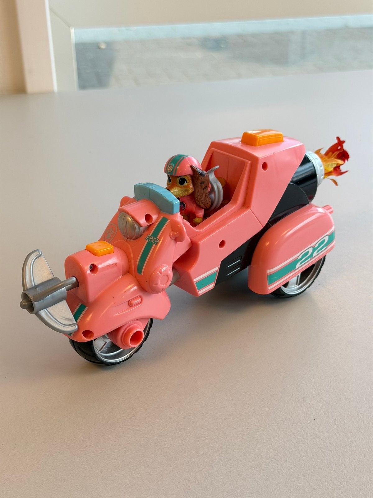 Paw Patrol Liberty roze actie Scooter Motor + hond Figuur, Ophalen of Verzenden, Zo goed als nieuw, H, H