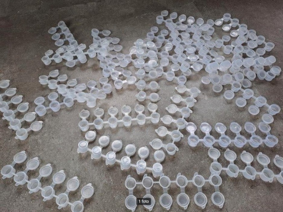 kralenpotjes,verfpotjes,verdeelpotjes,plastic cremepotjes, Ophalen of Verzenden, Nieuw