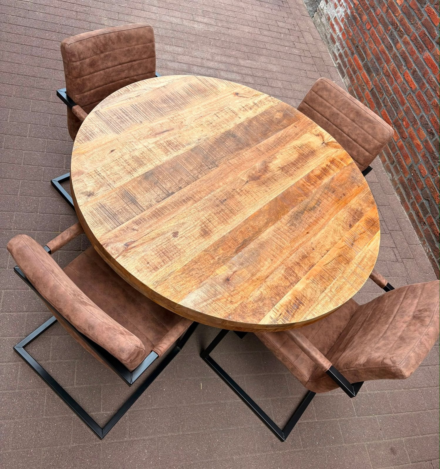 Ronde eettafel mangohout met 4 stoelen - Industrieel design, Ophalen, 100 tot 150 cm, Rond, Zo goed als nieuw