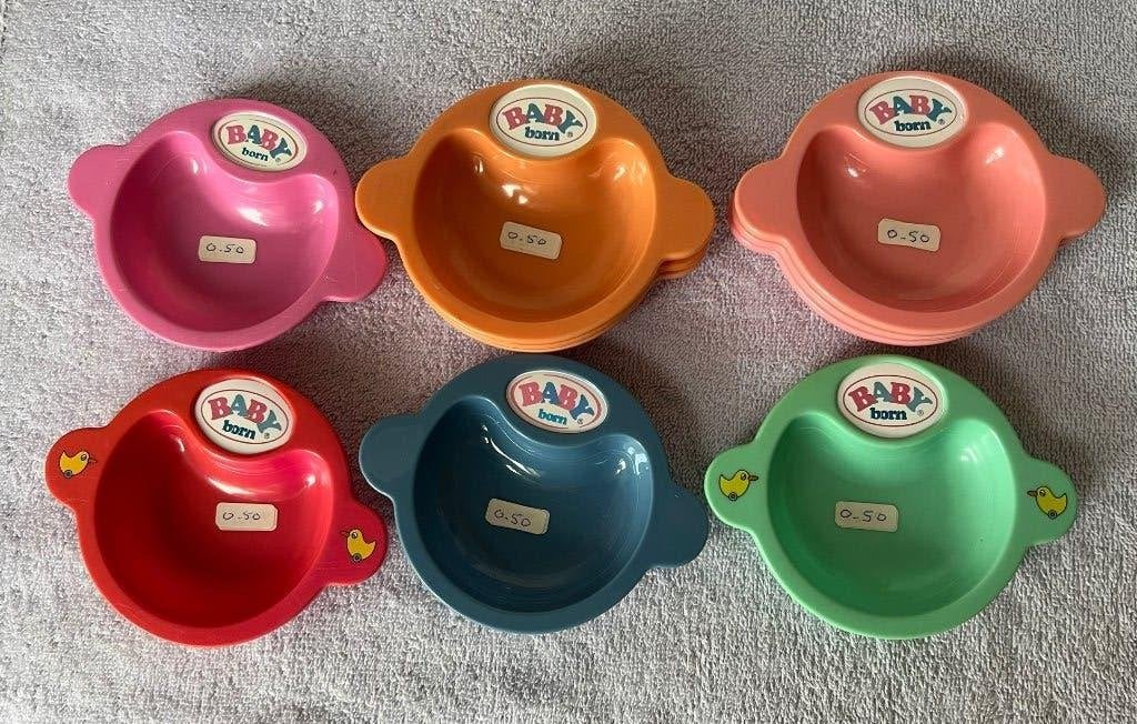 Baby born opruiming van bordjes, taart, rammelaar, Ophalen of Verzenden, Gebruikt, Babypop