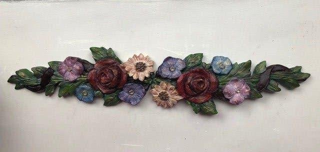 Nr4) 2delig bloemen ornament van gips gekleurde bloemen, Meerkleurig, Ophalen of Verzenden, Natuurlijk materiaal, Handgemaakt