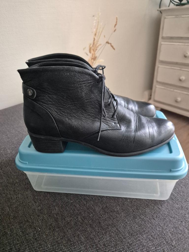 Durea Zwarte leren enkellaarzen met veters, Ophalen of Verzenden, Gedragen, Zwart, Lage of Enkellaarzen