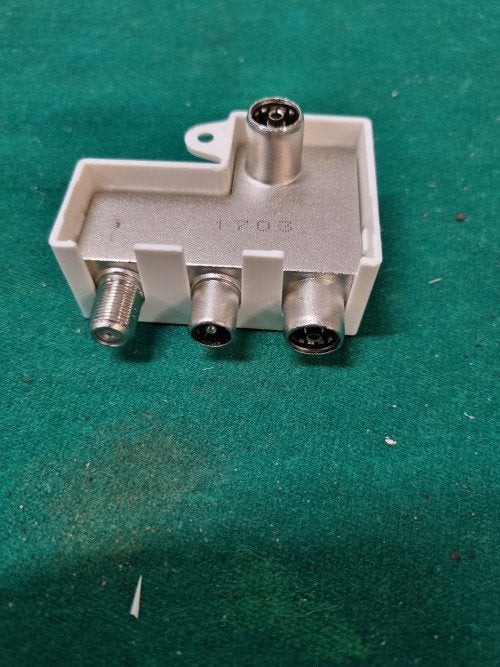 coax splitter braun telecom, Ophalen of Verzenden, 'T Olde Gre-j, Info@toldegrej.nl, Endepoelstraat 20f Didam