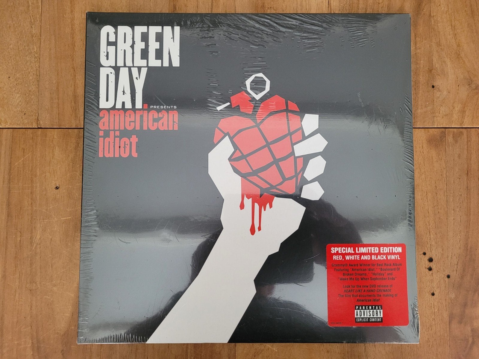 ✅️️Green Day - American Idiot (Red, White and Black Vinyl), LP, Ophalen of Verzenden, Nieuw in verpakking, Limited edition