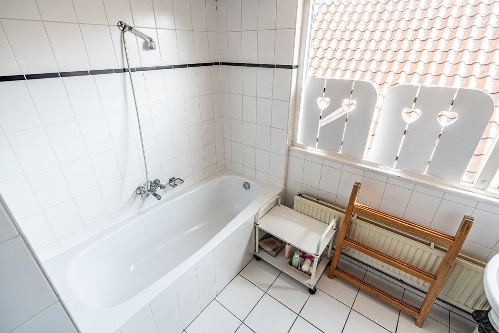 Ligbad met douchefunctie - zelf verwijderen, Ophalen, Gebruikt, Met douche