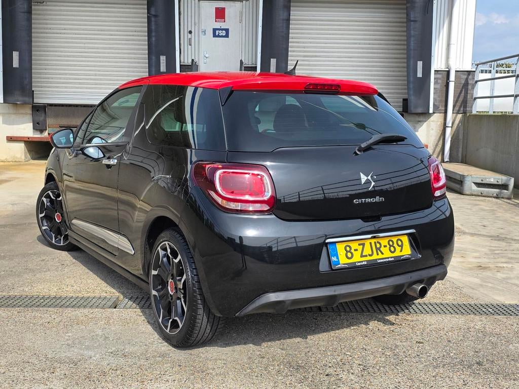 Citroen DS3 1.2 PureTech So Red full opti navi led, Euro 6, Zwart, Origineel Nederlands, Bedrijf
