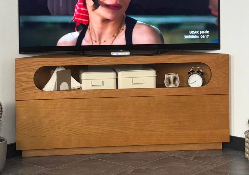 Tv hoekmeubel fineereik zgan, Huis en Inrichting, Kasten | Televisiemeubels, Ophalen, Zo goed als nieuw, 25 tot 50 cm, Minder dan 100 cm