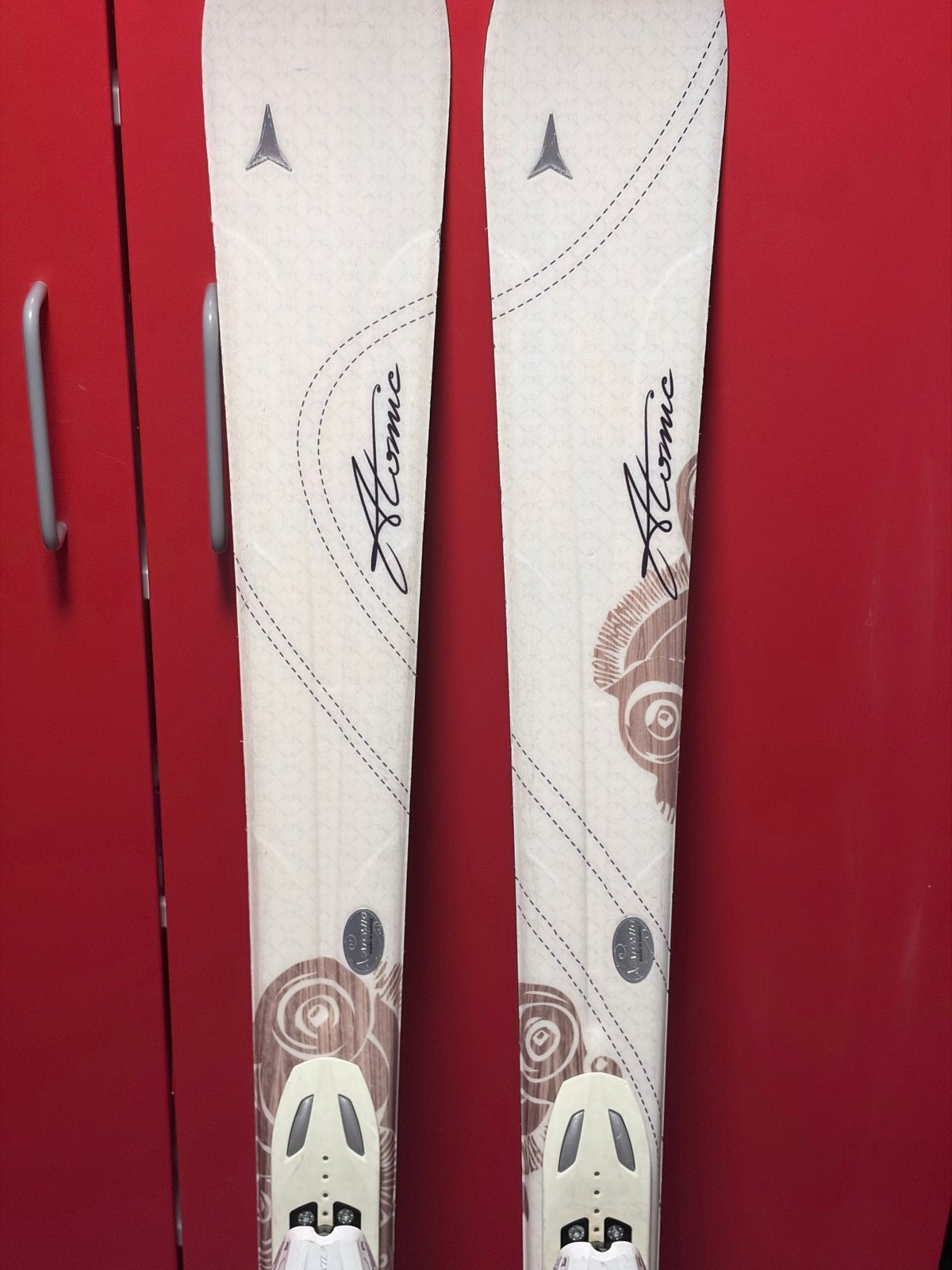 Atomic Cloud 6 Carve Ski's 149 cm - Klaar voor de piste!, 140 tot 160 cm, ., Ophalen of Verzenden, Zo goed als nieuw