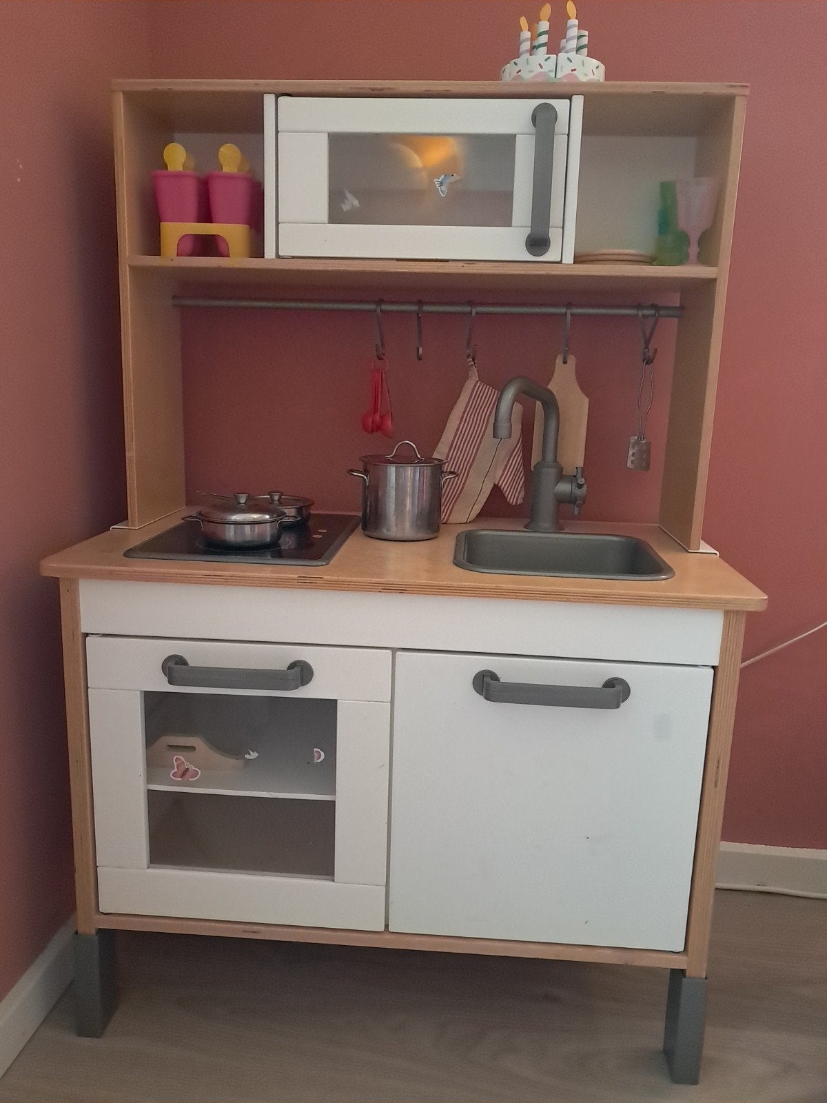 IKEA DUKTIG Keukentje met accessoires, Ophalen, Gebruikt, Met geluid
