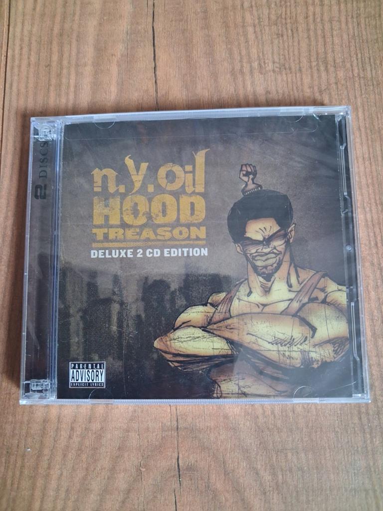 N.Y.Oil - Hood Treason - Deluxe 2 CD Edition, Ophalen of Verzenden, Nieuw in verpakking