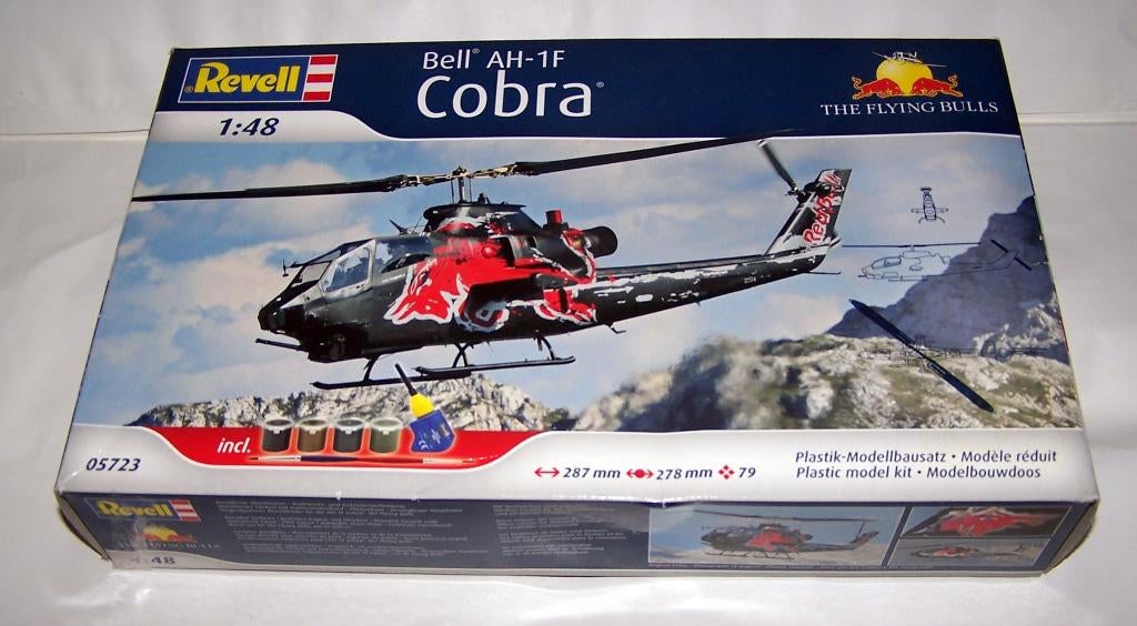 Revell 05723 Bell AH-F1 The Flying Bulls. Nieuw m. lijm/verf, Nieuw, Ophalen of Verzenden, Groter dan 1:72, Revell