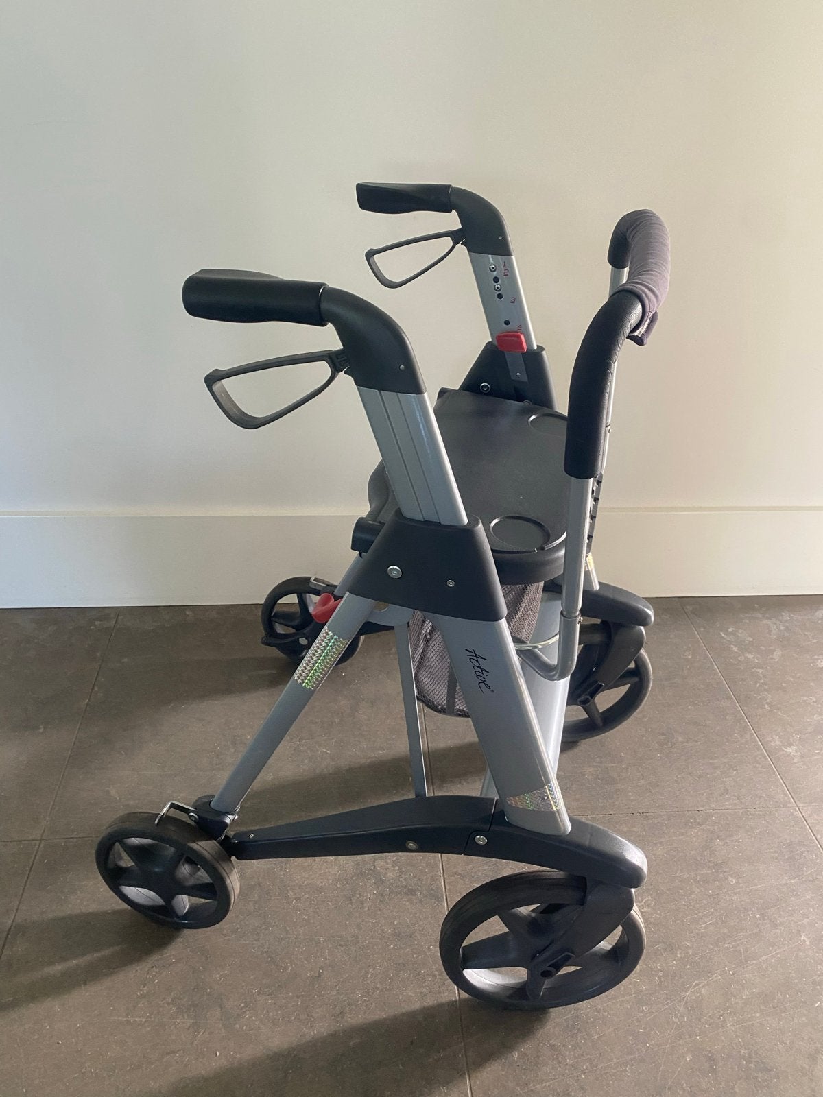Active ANWB rollator, Diversen, Rollators, Ophalen of Verzenden, Lichtgewicht, Gebruikt