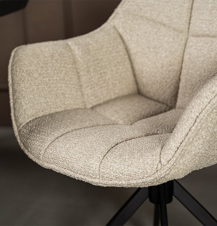 Eetkamerstoel Alfie l Whoon | Gusj l van €309,- voor €179,-, Ophalen, Overige kleuren, Nieuw, Stof