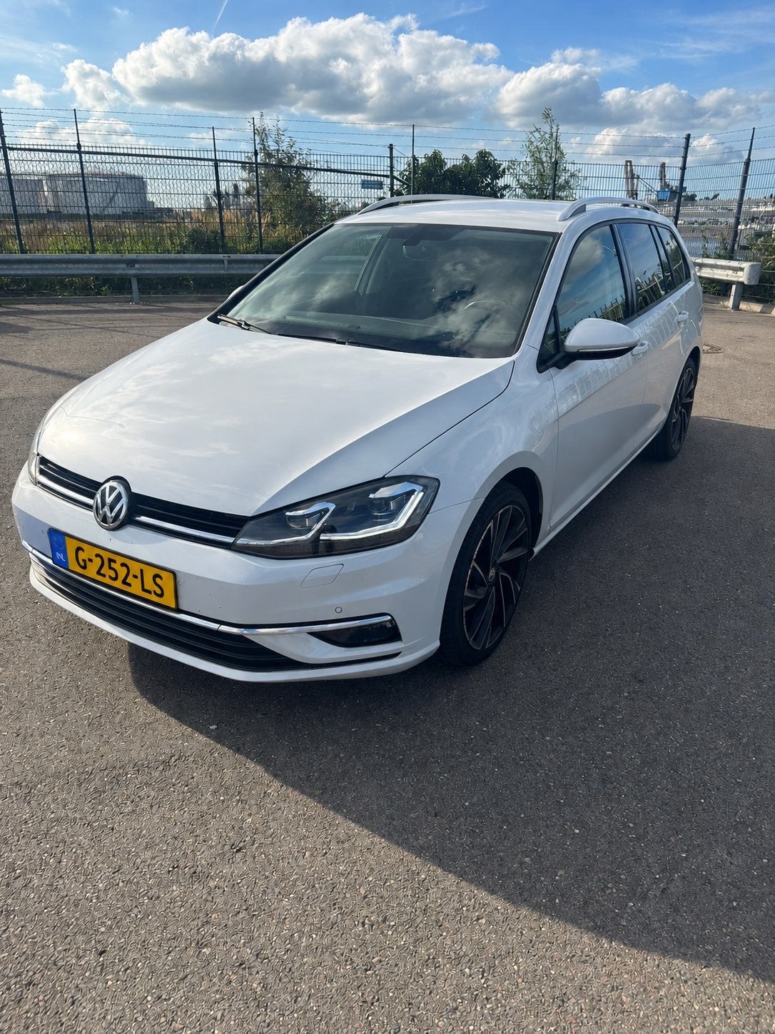 Volkswagen Golf Variant 1.6 TDI 115pk 7-DSG 2017 Wit, Auto's, 1295 kg, 4 cilinders, Wit, Particulier