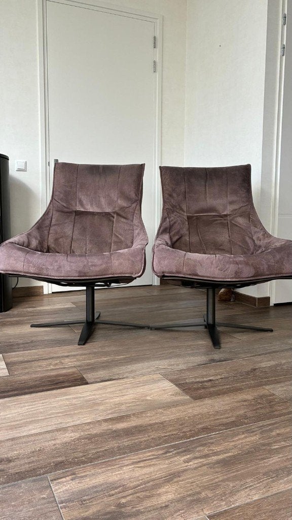 Draaistoelen gratis op te halen, Huis en Inrichting, Stoelen, Ophalen, Twee, Bruin, Stoer, Country achtige stijl.