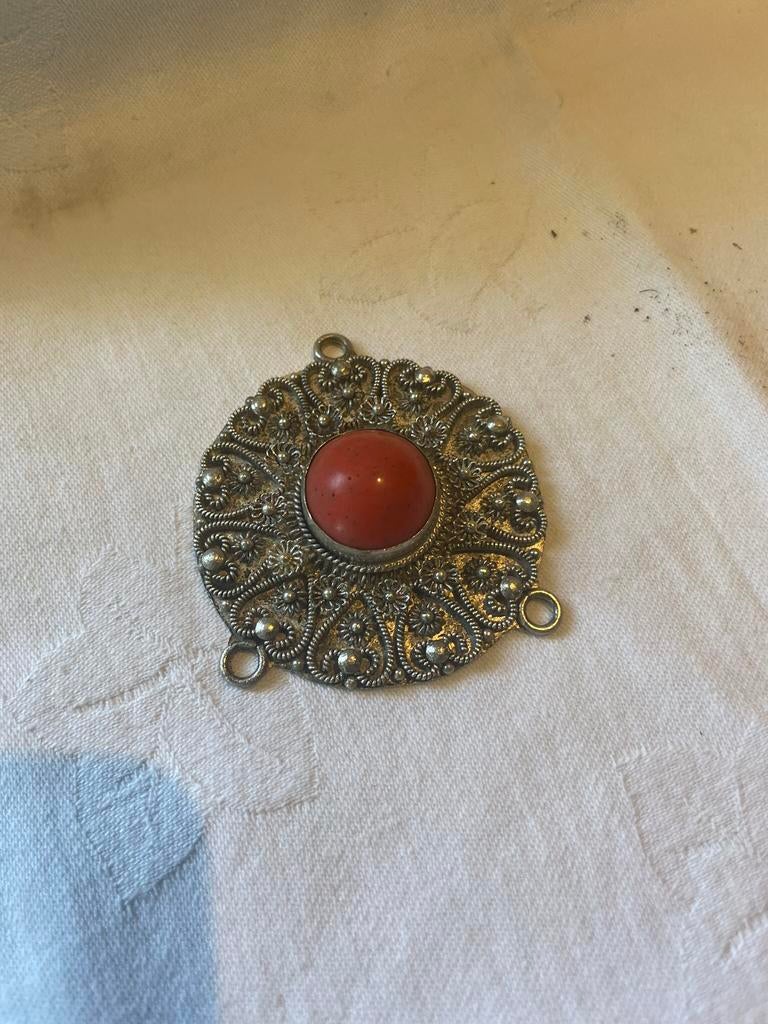 Hanger met bloedkoraal, Ophalen of Verzenden, Zo goed als nieuw, Zilver, Overige materialen