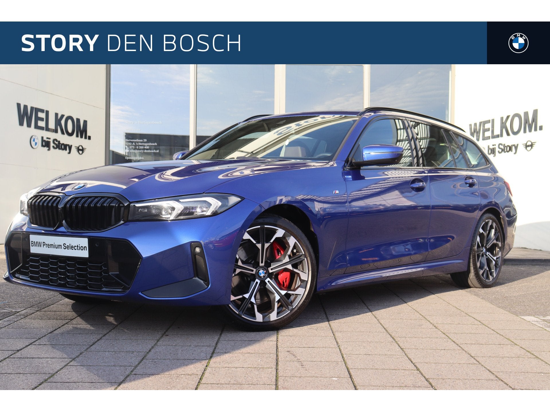 BMW 3 Serie Touring 330i xDrive High Executive M Sport Autom, Auto's, 1998 cc, 4 cilinders, Met garantie (alle), Blauw