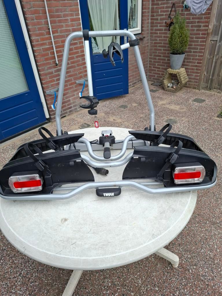 Thule Europower 916 ZGAN, Ophalen, Zo goed als nieuw, 2 fietsen, Trekhaakdrager