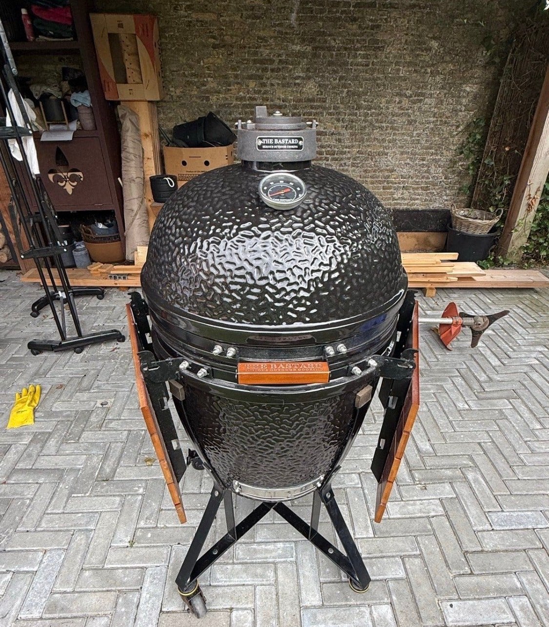The Bastard Kamado BBQ, Ophalen, Gebruikt