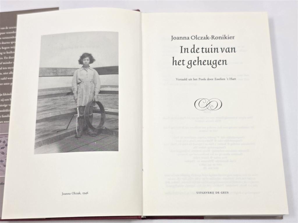 In de Tuin van het Geheugen — Olczak-Ronikier 384p, Ophalen of Verzenden, Zo goed als nieuw, Europa