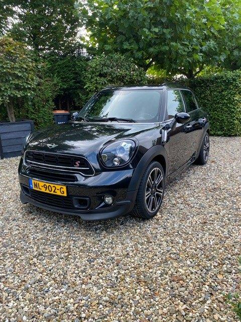 Mini Countryman 1.6 Cooper S AUT 2014 Zwart, Zwart, Zwart, Particulier, 1000 kg