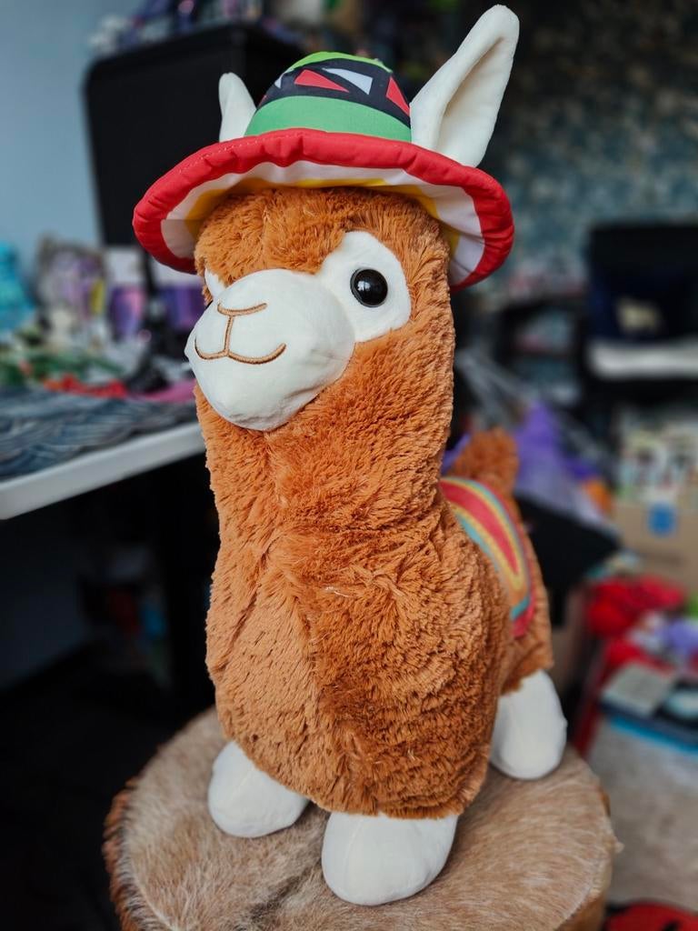 Alpaca met hoedje knuffel, Ophalen, Overige typen, Zo goed als nieuw, Middelgroot (20 tot 80 cm)