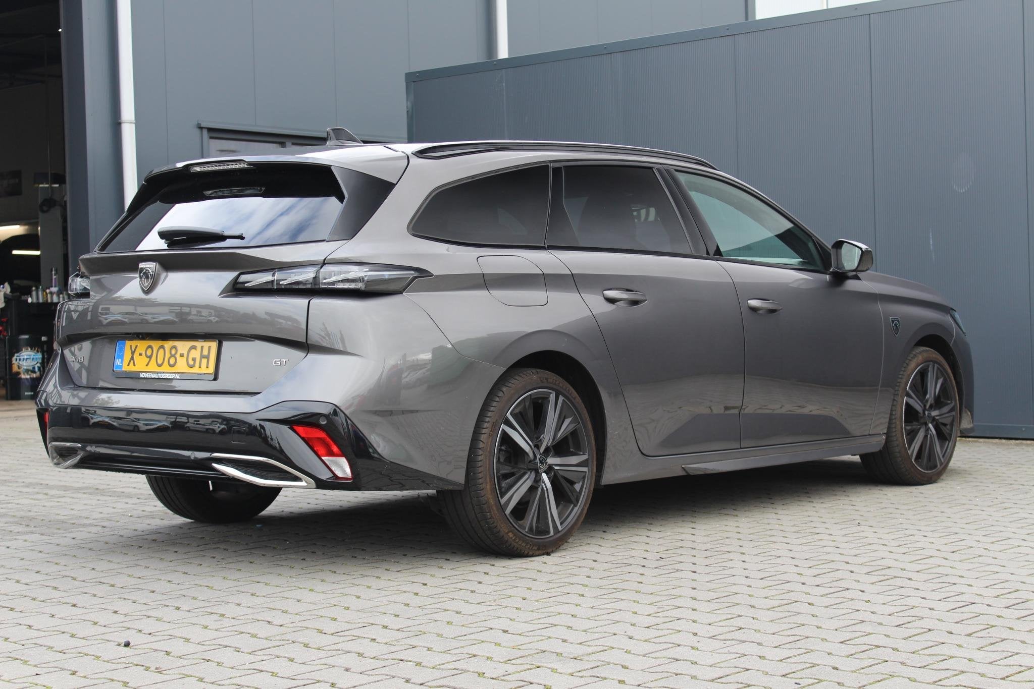 Peugeot 308 SW 1.2 PureTech GT | Incl. 12 maanden garantie |, Auto's, Automatische klimaatregeling, Gebruikt, 1199 cc, Origineel Nederlands