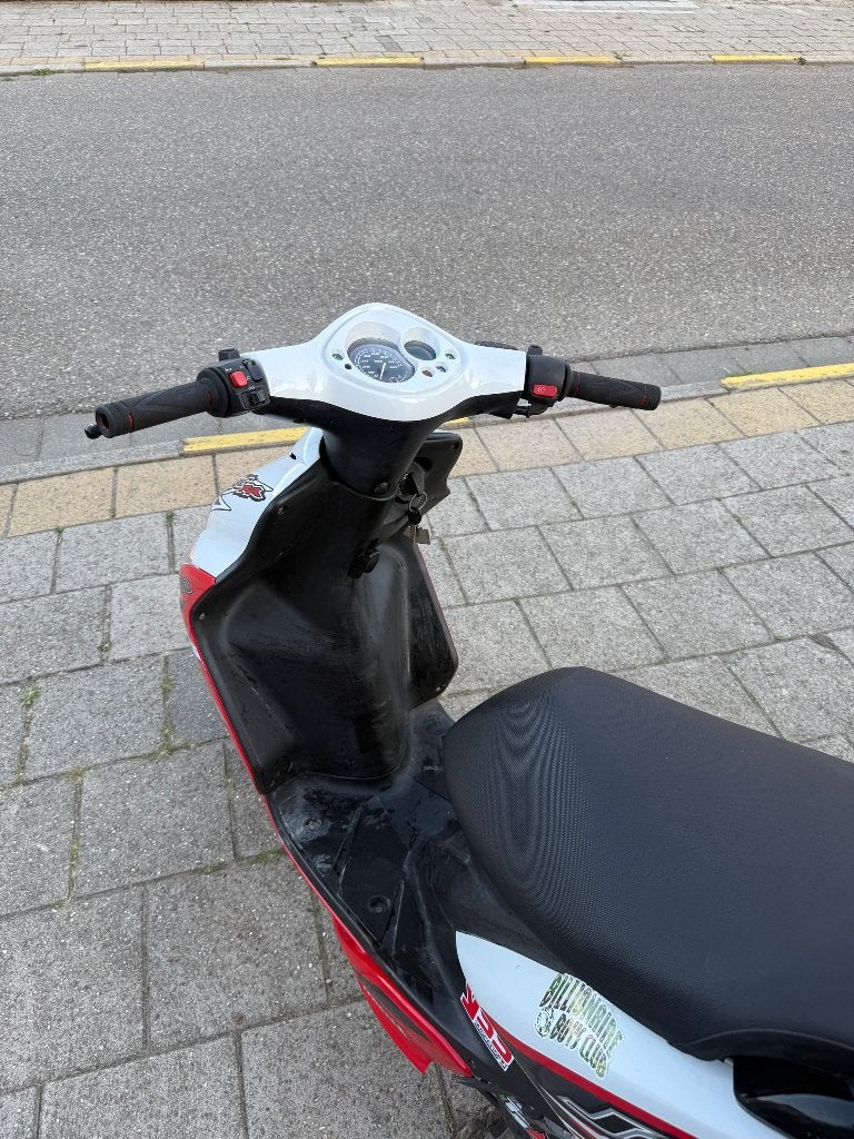 Yamaha jog rr 70cc, Ophalen, JogR of RR, Tweetakt, Maximaal 45 km/u