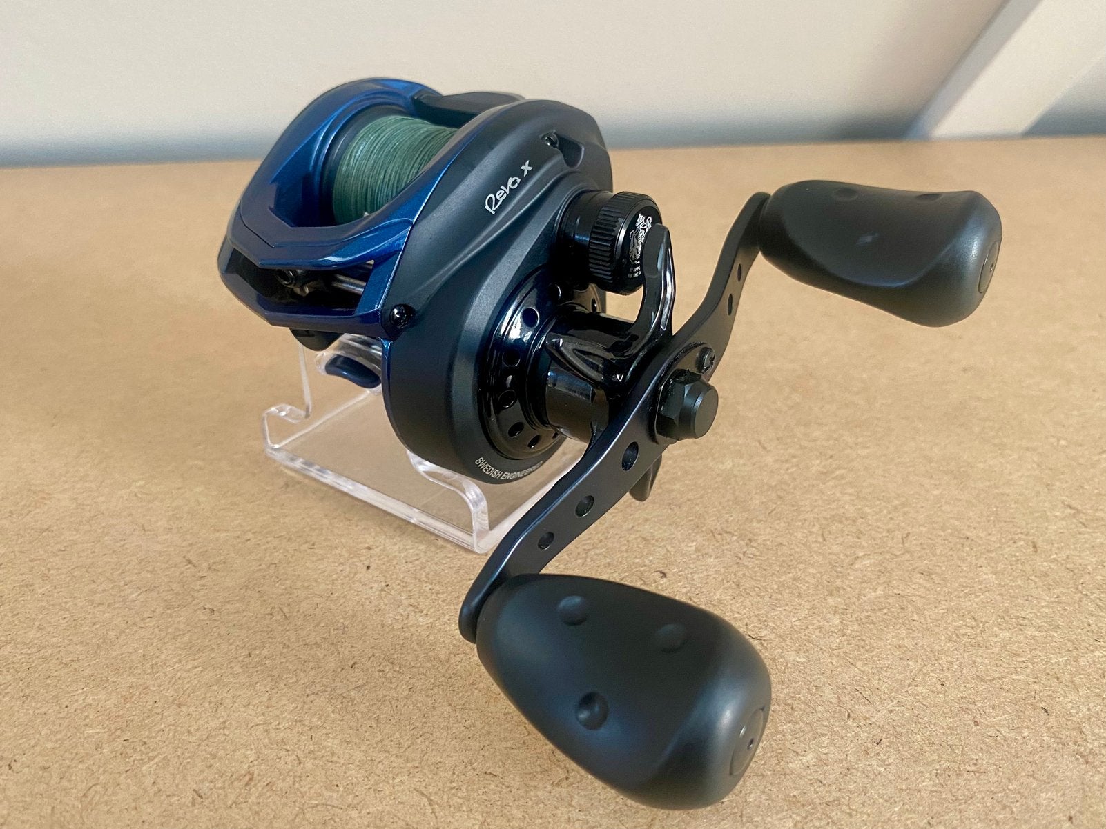 Abu Garcia Revo X baitcaster reel Spiderwire - Vaste Prijs, Ophalen of Verzenden, Zo goed als nieuw, Molen