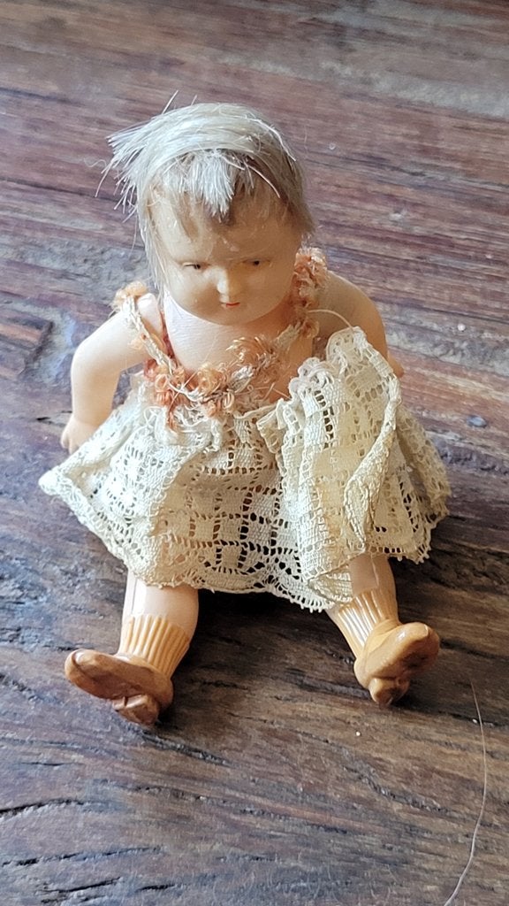 celluloidpopje jaren 30. Gemerkt. 8 cm hoog, Ophalen, Gebruikt